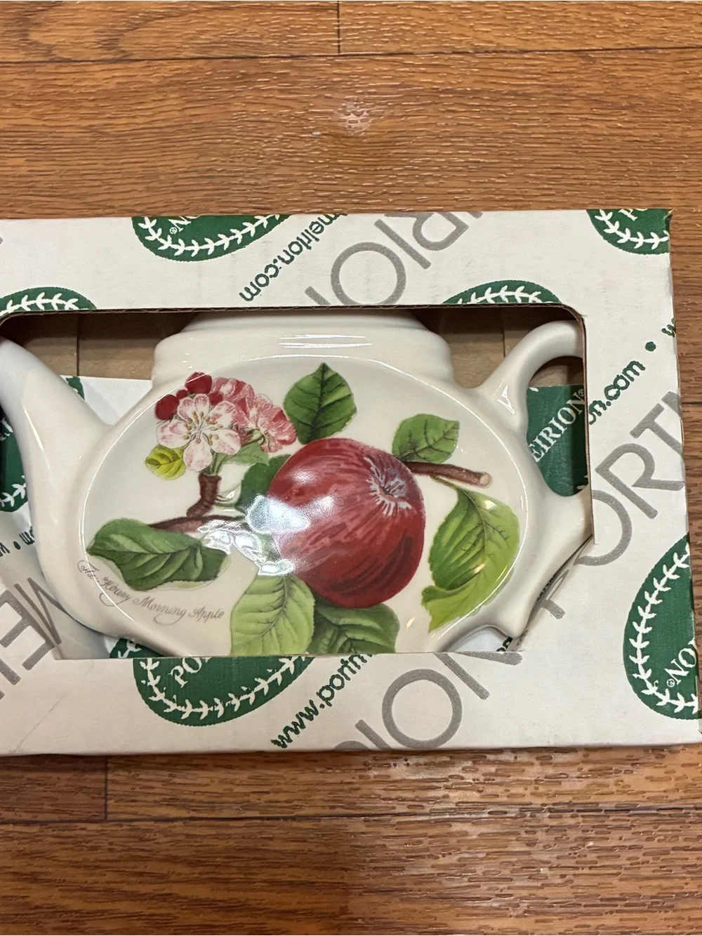 Portmeirion Botanic Garden Teabag Rest with Red Apple Design New In Box